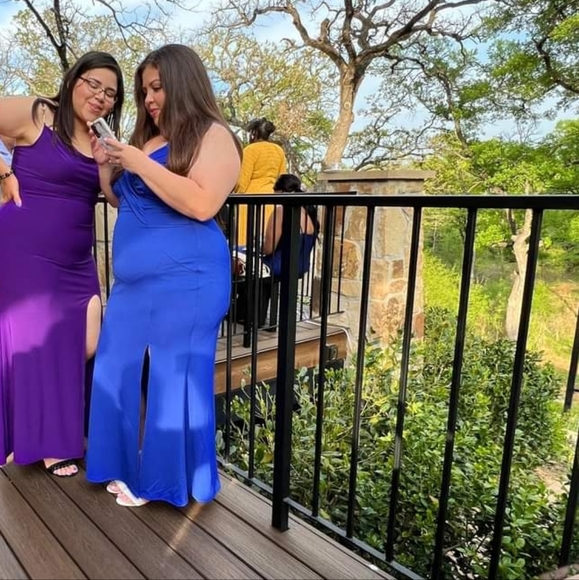 Royal blue dress - Picture 2 of 9